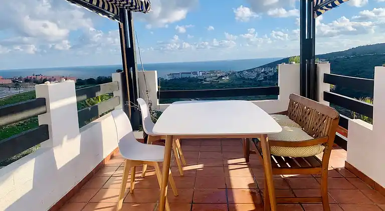 Penthouse mit Pool in Manliva