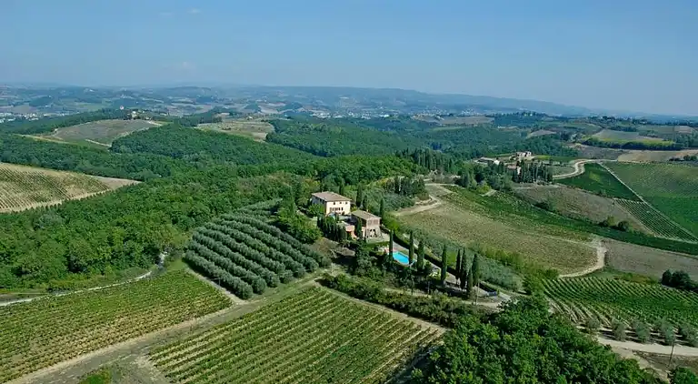 Gårdshus i Gavignano