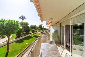 Residencial Costamar neben Bcn, 50 m Strand mit Swimmingpool