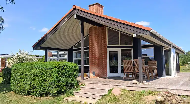 Hyggeligt sommerhus tæt på strand og skov