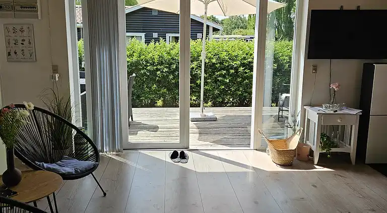 Schönes neues Ferienhaus mit aussen whirlpool