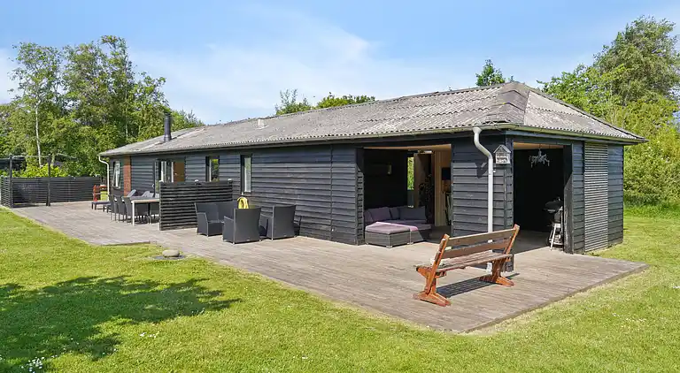 Gemütliches Haus nah an Strand und Stadt