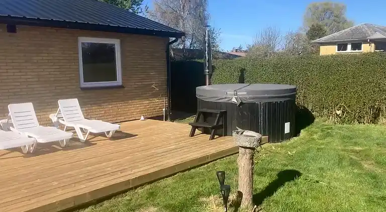 Ægte sommerhusstemning ved strand og klitter