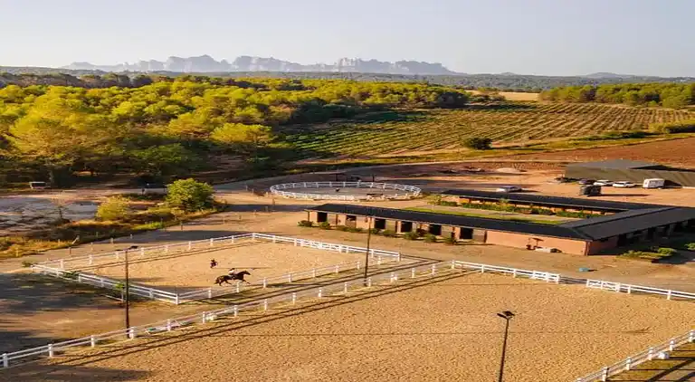 Farm house in Els Hostalets de Pierola