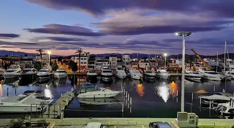 Apartment in Empuriabrava