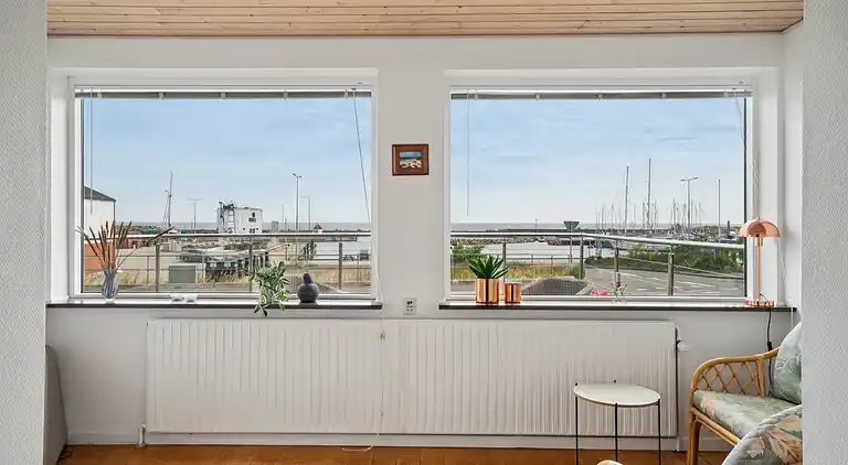 Familievenligt sommerhus med udsigt til Østersøen