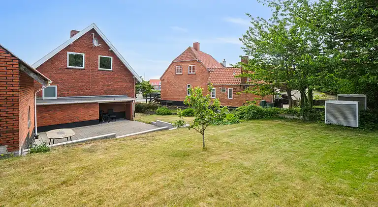 Familievenligt sommerhus med udsigt til Østersøen