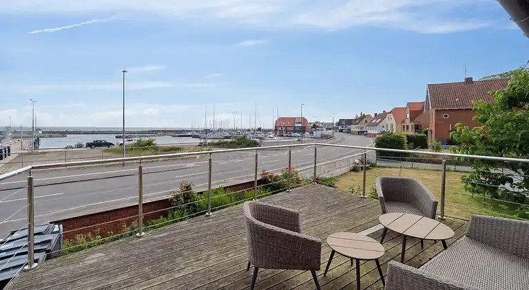 Familievenligt sommerhus med udsigt til Østersøen