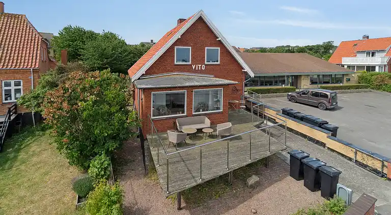 Familievenligt sommerhus med udsigt til Østersøen