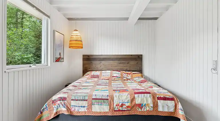 Renoveret perle med udsigt og solterrasser