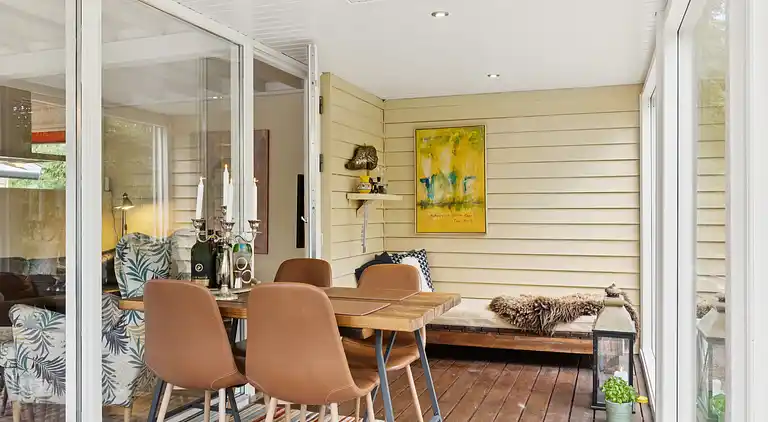 Renoveret perle med udsigt og solterrasser