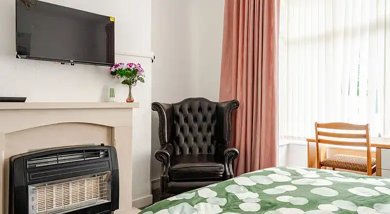 Charmantes Familienhaus in Bolton mit Terrasse und