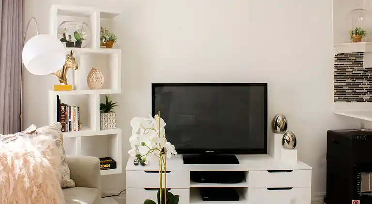 Beautiful 2 bedroom Apartment near Monte Casino