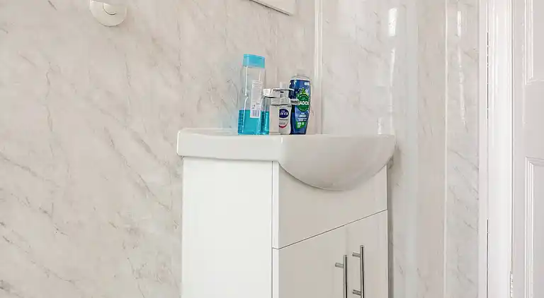 Charmantes Familienhaus in Bolton mit Terrasse und