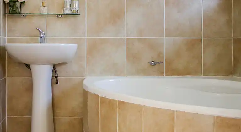 Beautiful 2 bedroom Apartment near Monte Casino