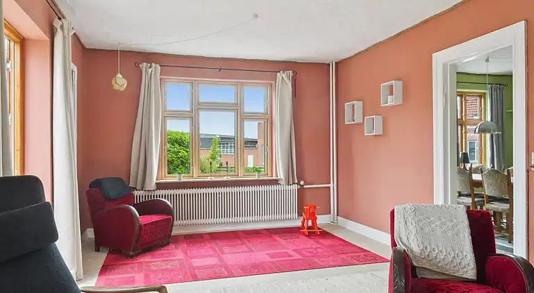 Ferienhaus mit Billard, Garten, guter Lage