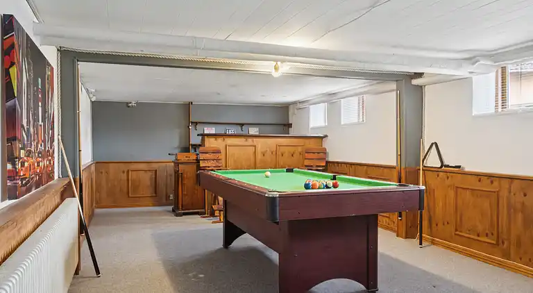 Ferienhaus mit Billard, Garten, guter Lage