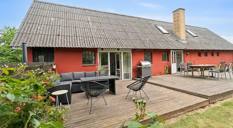 Naturnahe Lage bei Wald, Golf und Strand