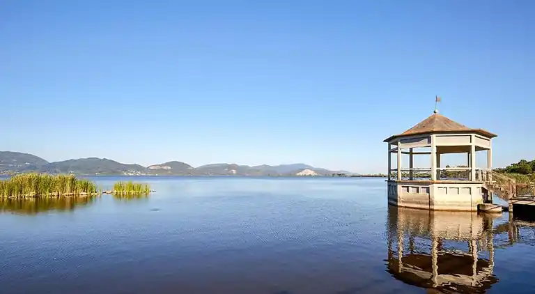 Sommerhus i Walled City