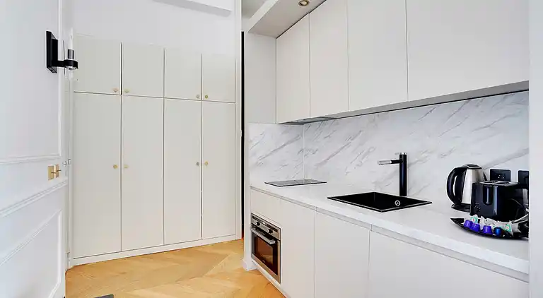 Apartment in Saint-Philippe-du-Roule