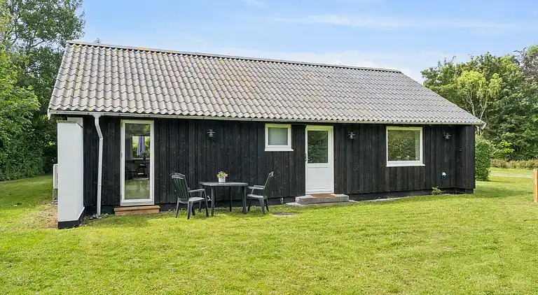 Schönes Ferienhaus in der Nähe von Strand u. Wald