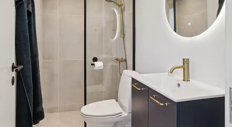 Schönes Ferienhaus in der Nähe von Strand u. Wald