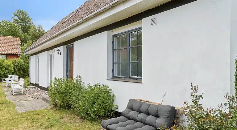 Ferieidyl i Sandvig med havudsigt