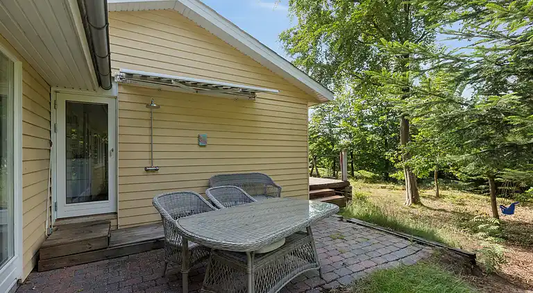 Renoveret perle med udsigt og solterrasser