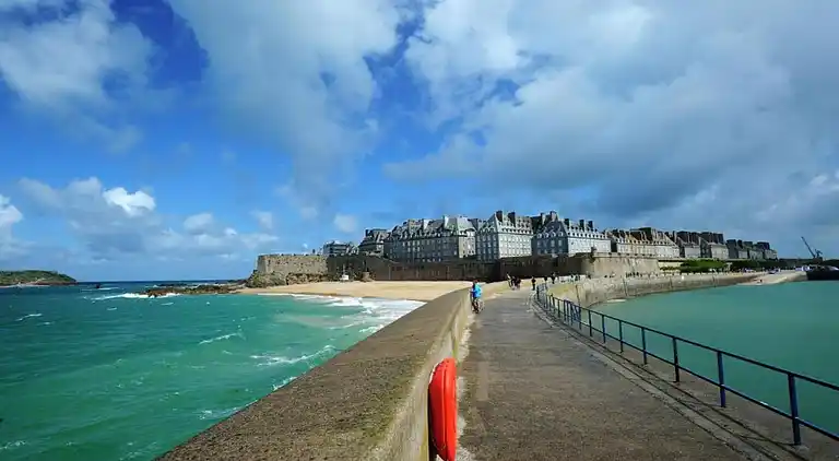 Sommerhus i Plerguer