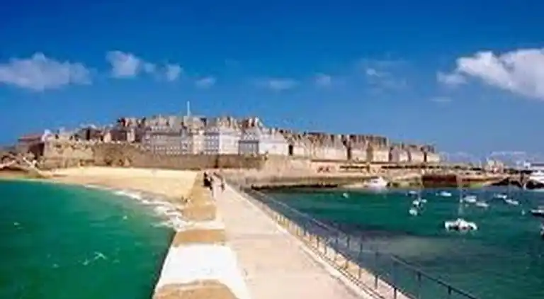 Sommerhus i Plerguer