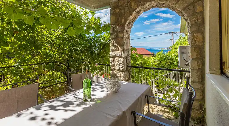 2-Zimmer-Ferienwohnung mit Terrasse und Meerblick Selce,