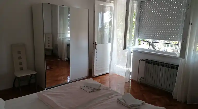 2-Zimmer-Ferienwohnung mit Terrasse und Meerblick Selce,