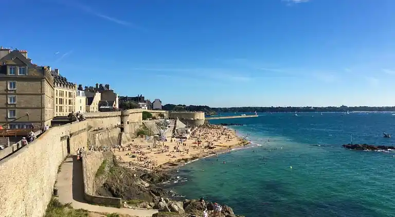 Sommerhus i Plerguer