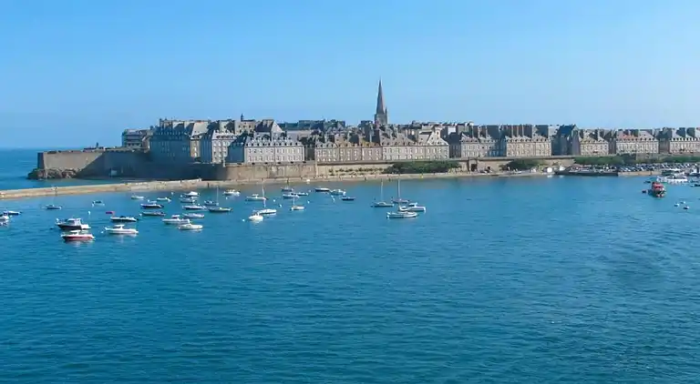 Sommerhus i Plerguer