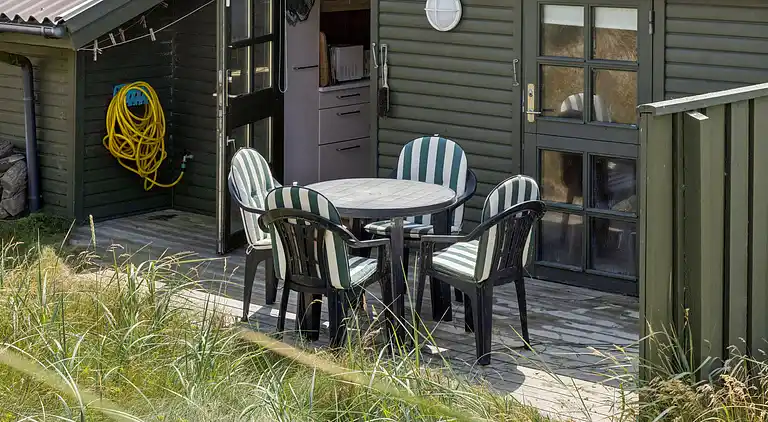 Sommerhus med ro og fred tæt på vandet