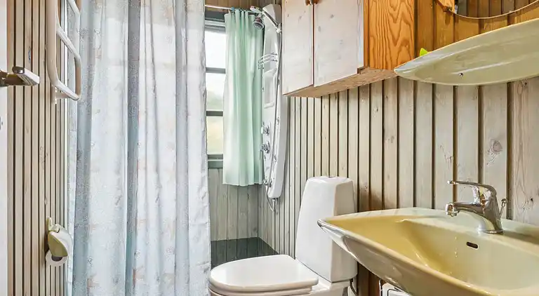 Sommerhus med ro og fred tæt på vandet