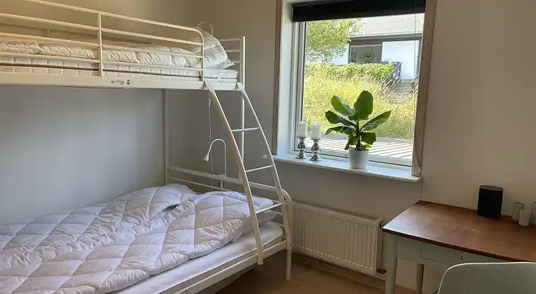 Charmerende hus med havudsigt og stor grund