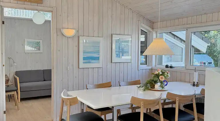 Sommerhusidyl nær vandet og skønne Sæby