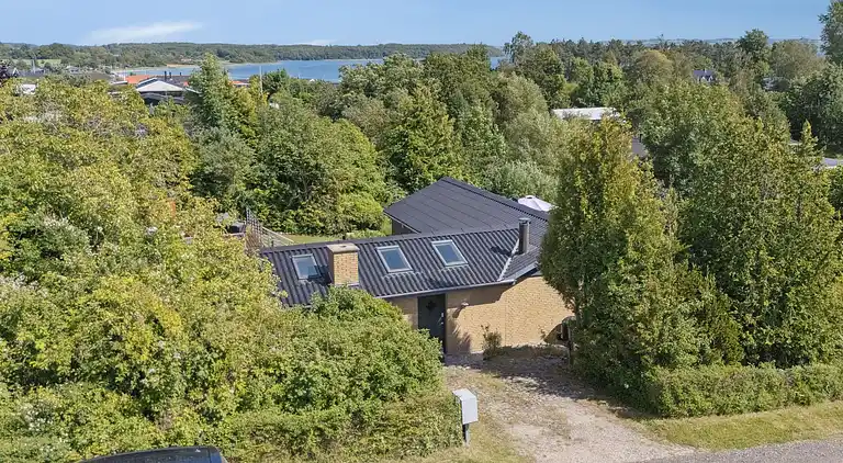 Ferienhaus mit Spa, Sauna und Meerblick