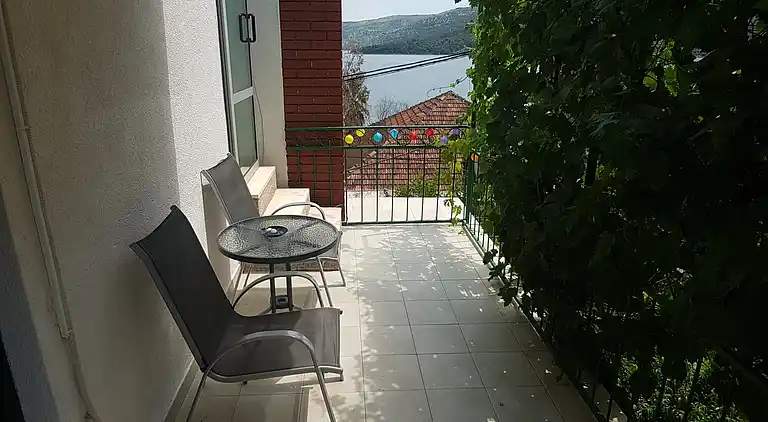 Two bedroom apartment with terrace and sea view Marina,