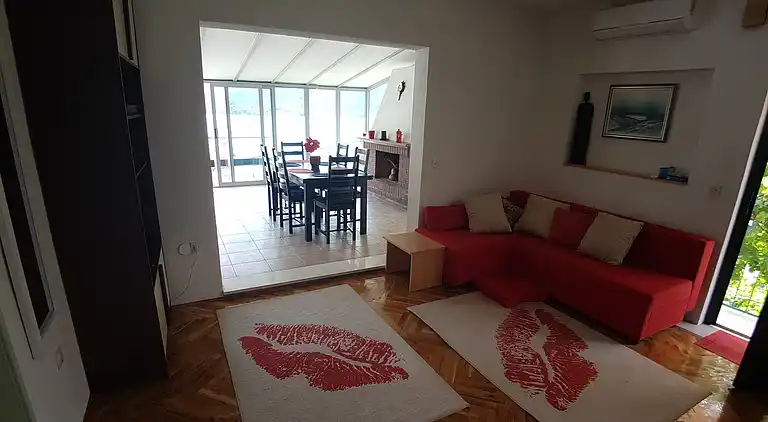 Two bedroom apartment with terrace and sea view Marina,