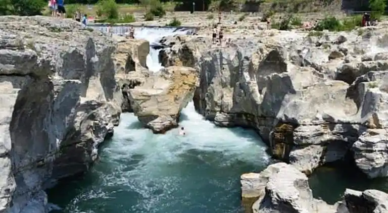 Villa i Bagnols-sur-Cèze