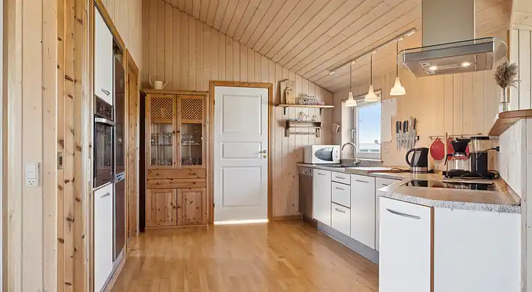 Rummeligt feriehus nær Limfjorden og strand