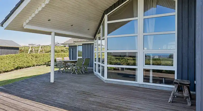 Rummeligt feriehus nær Limfjorden og strand