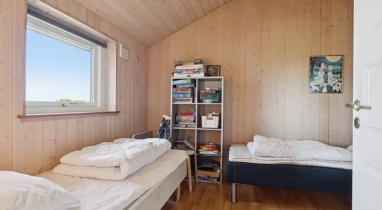 Rummeligt feriehus nær Limfjorden og strand