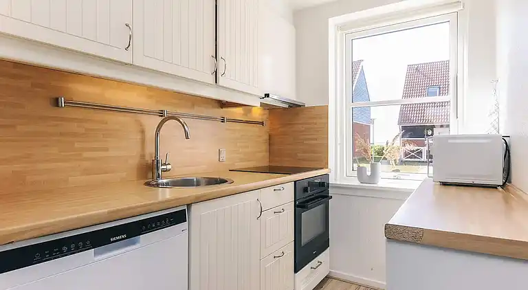 3 room,m/seaview,ground/1.floor