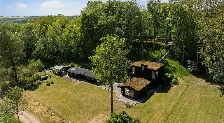 Flott hus i fantastiske omgivelser ved Limfjorden