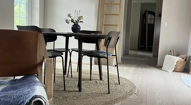 Ro i smukt renoveret landhus i Ålsgårde