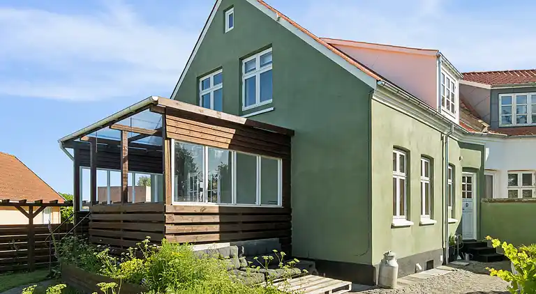 Ferienhaus mit Billard, Garten, guter Lage