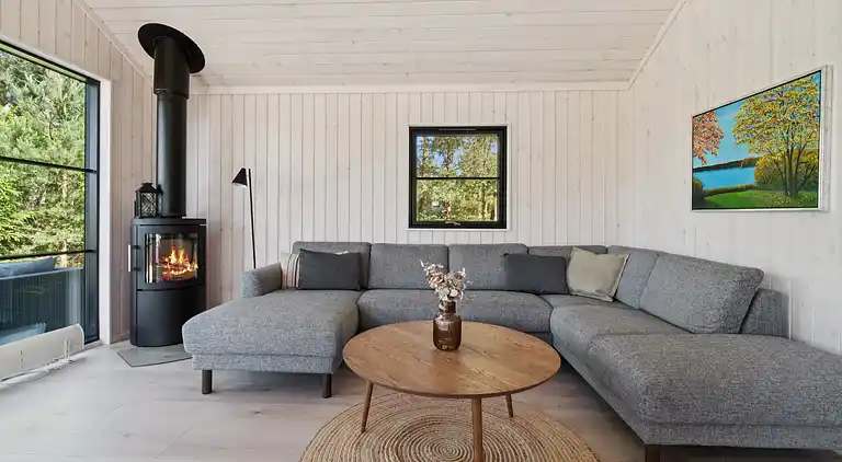 Moderne feriehus nær strand og skøn natur